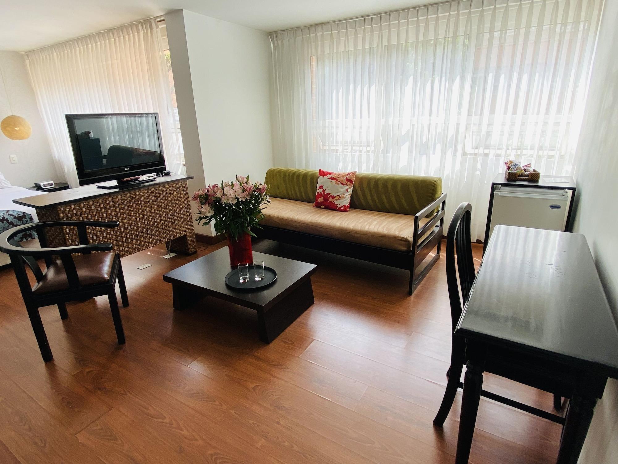 Hotel Retiro 84 By Mij Bogota Ngoại thất bức ảnh