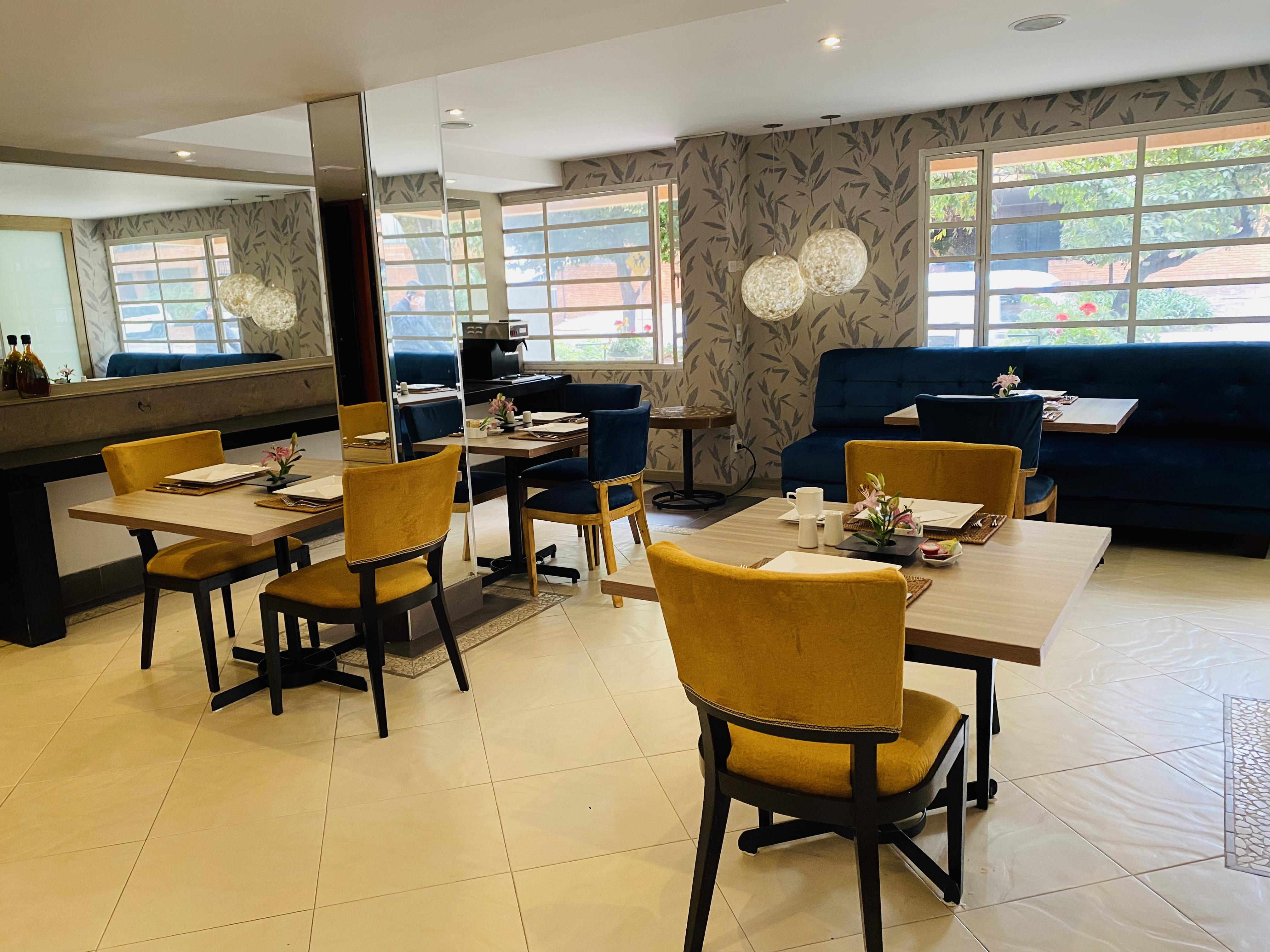 Hotel Retiro 84 By Mij Bogota Ngoại thất bức ảnh