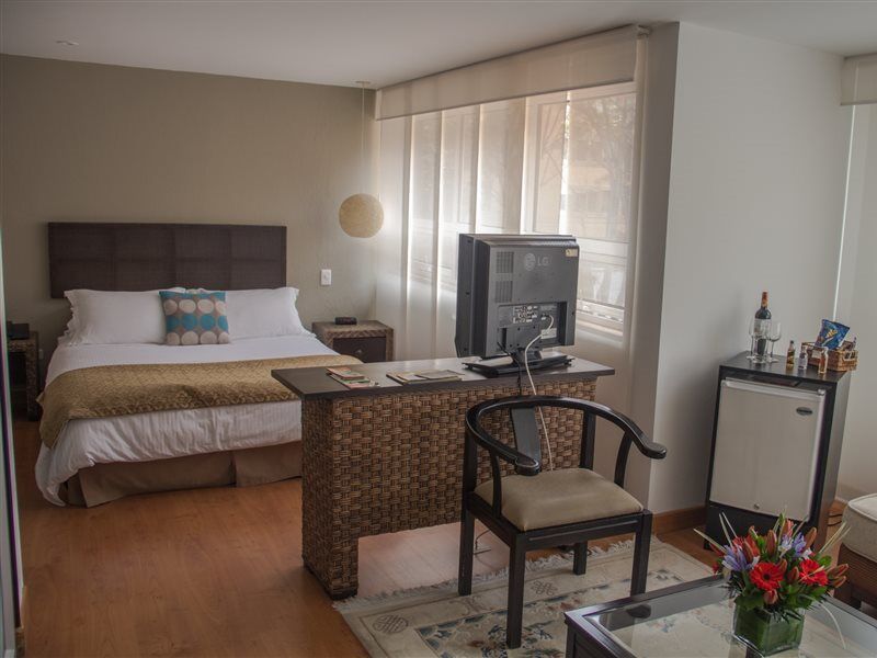 Hotel Retiro 84 By Mij Bogota Ngoại thất bức ảnh